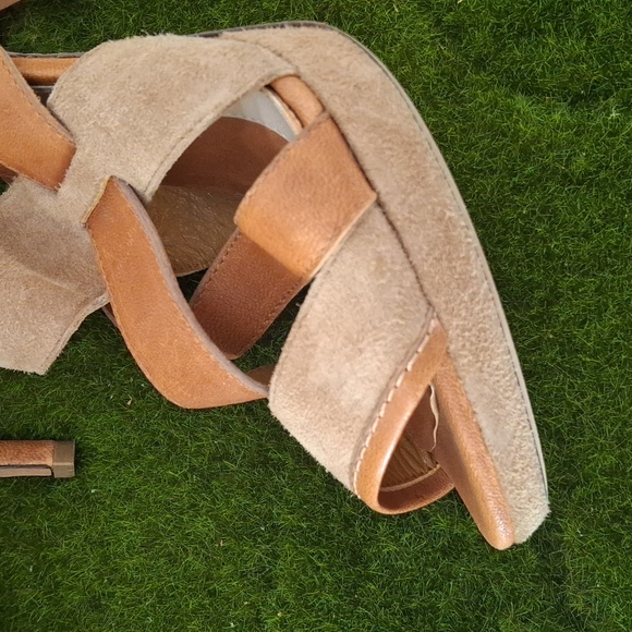 Vintage spike sandals in leather and suede side buckle - Picture 4 of 4